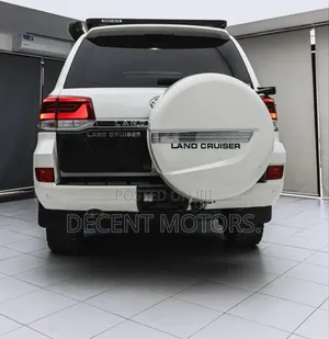 Toyota Land Cruiser 4.5 V8 TD 2018 White