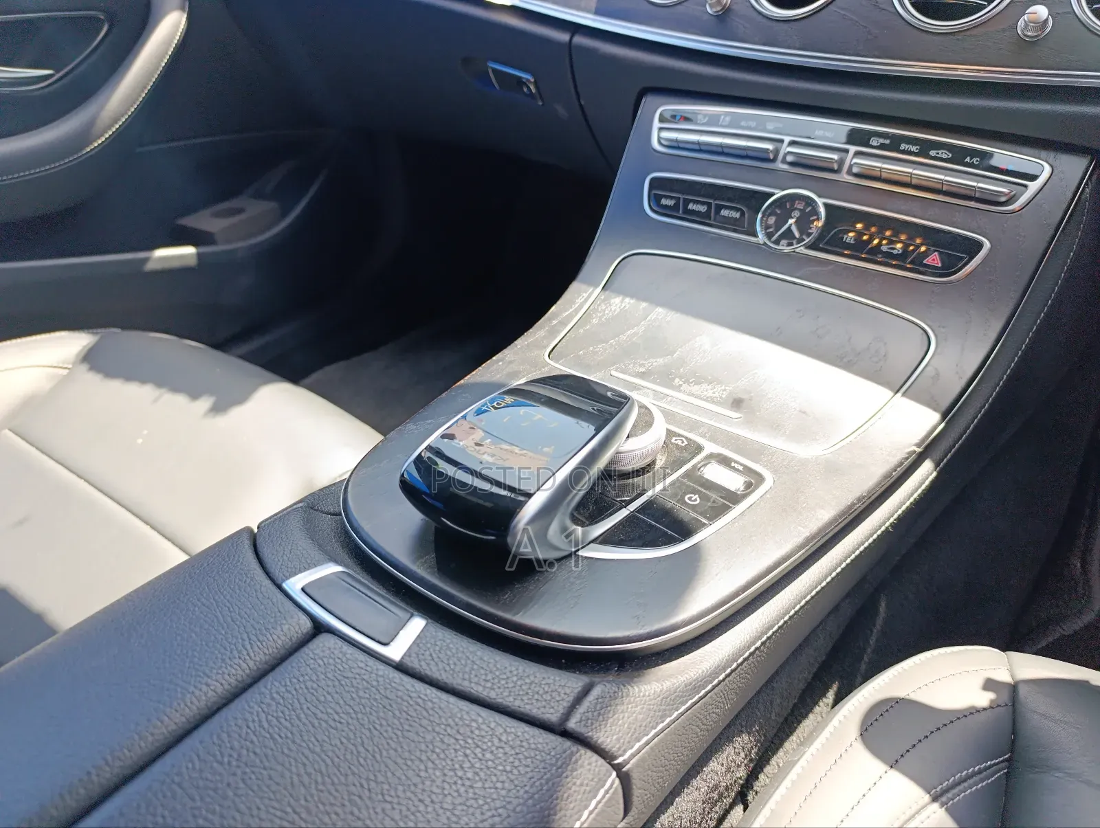 Mercedes-Benz E250 2019 Blue