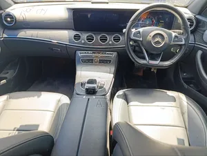 Mercedes-Benz E250 2019 Blue