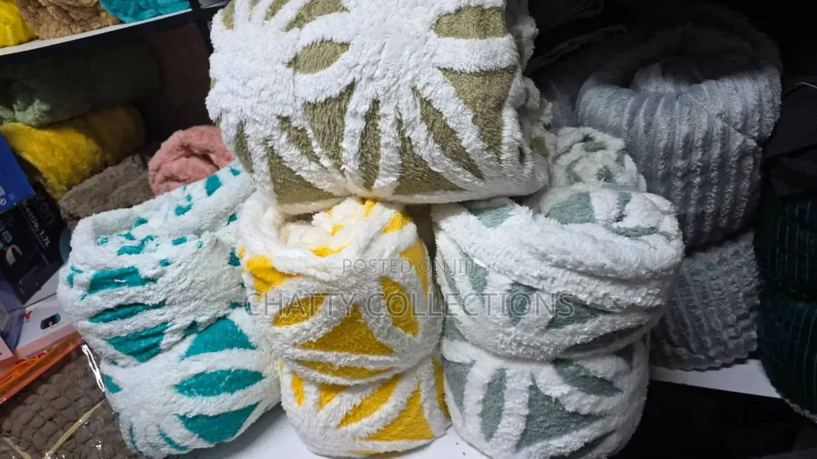 Sherpa/Fleece Throw Blankets