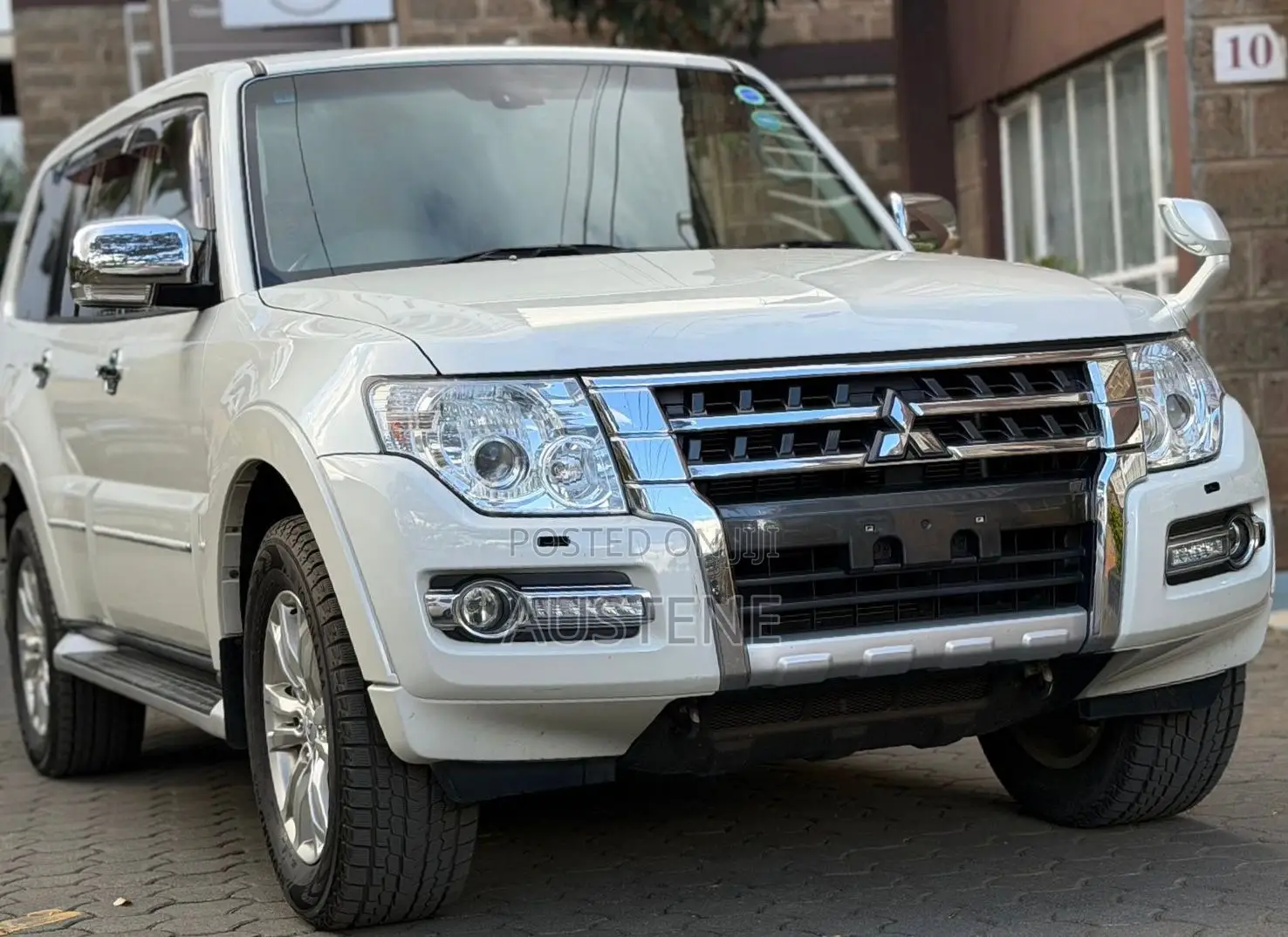 Mitsubishi Pajero 2019 White