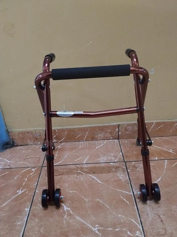 Pedeatric Walking Frame With Wheels