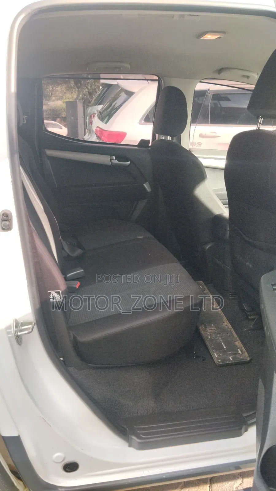 Isuzu D-MAX 2015 White