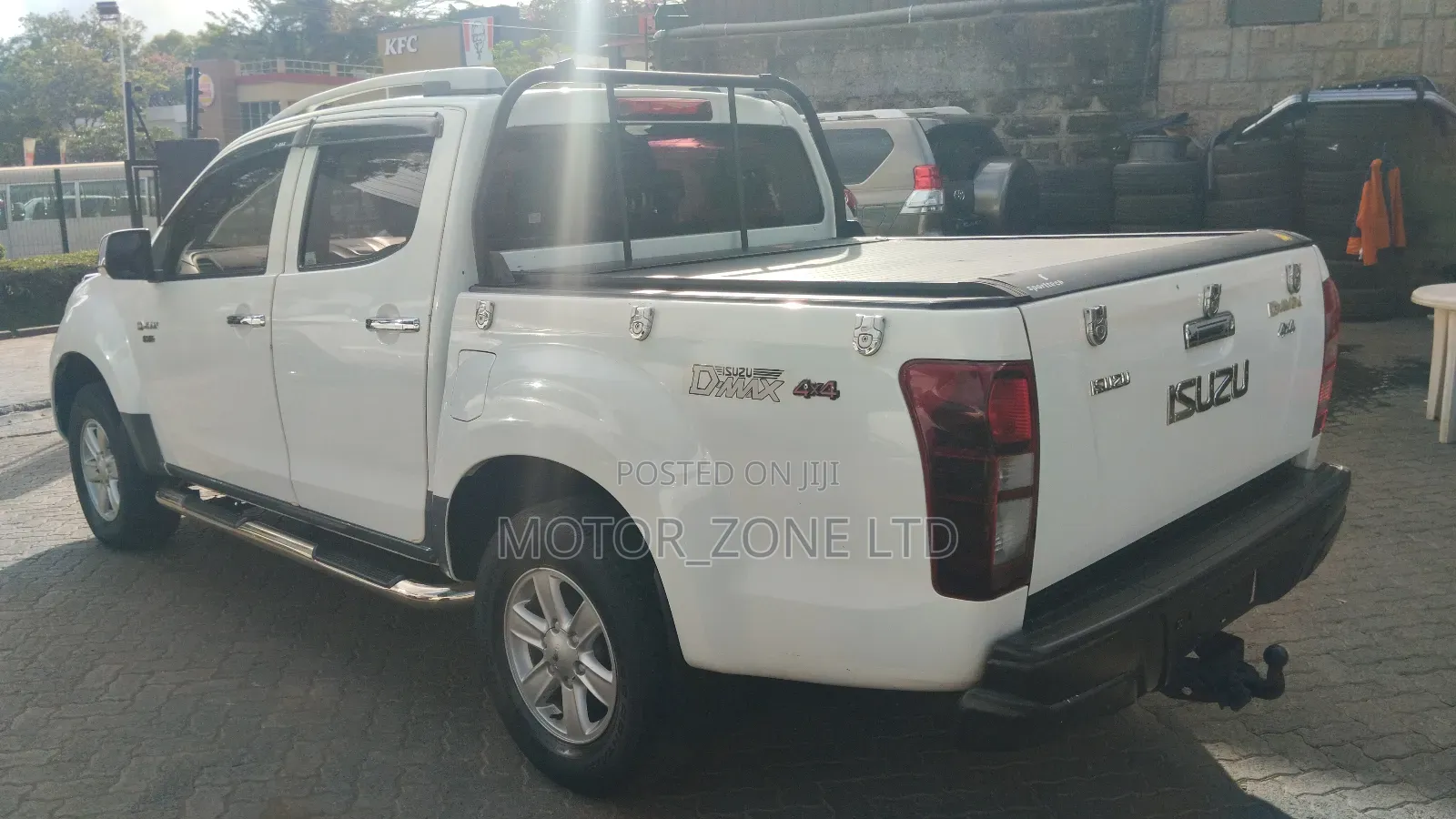 Isuzu D-MAX 2015 White