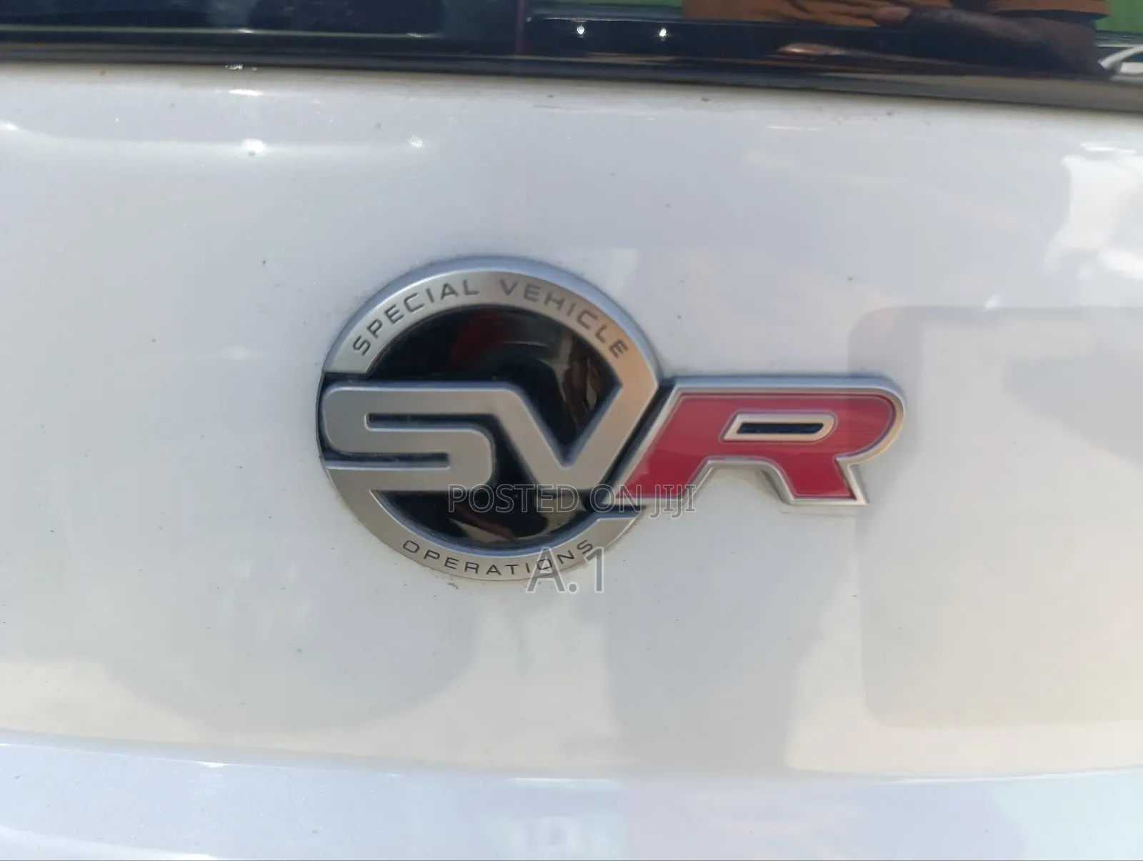 Land Rover Range Rover Sport SVR 2018 White
