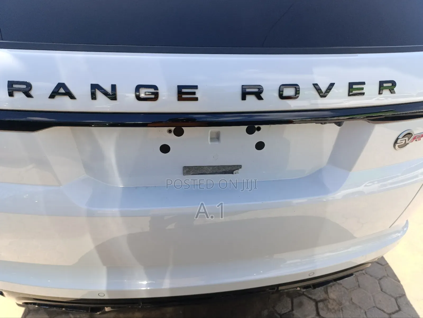 Land Rover Range Rover Sport SVR 2018 White