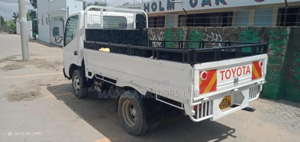 Toyota Dyna Truck - thumbnail 5