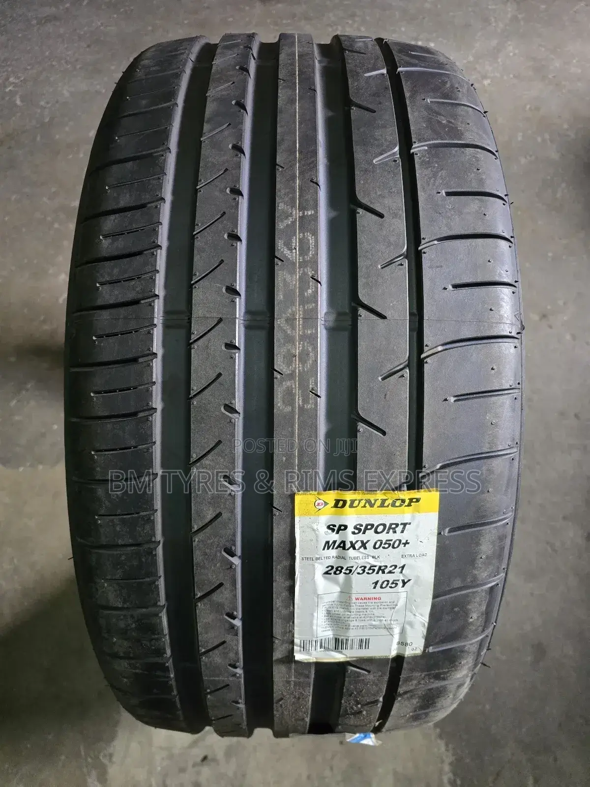 285 /35 R21 Dunlop Tyres.