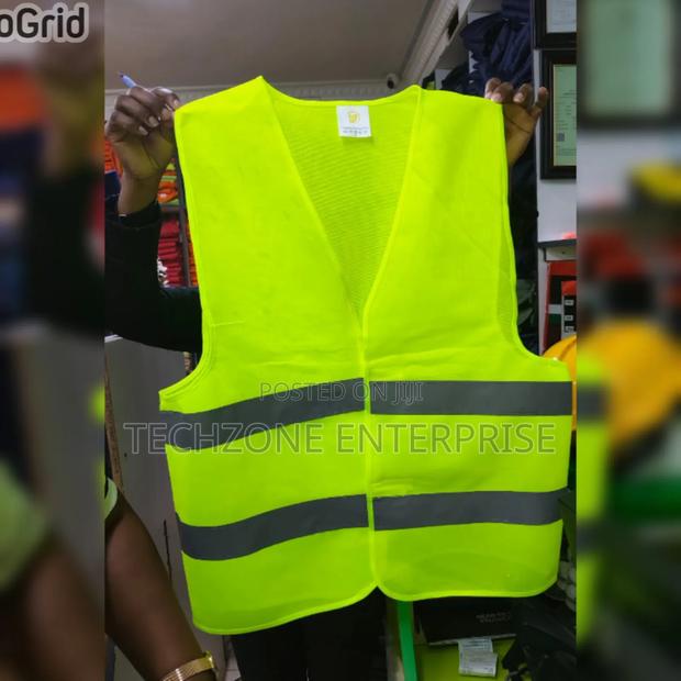 High Visibility Reflective Safety Vest In Different Colors,, - main view