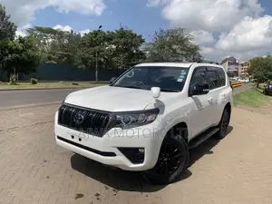 Toyota Land Cruiser Prado 2.8 2020 White