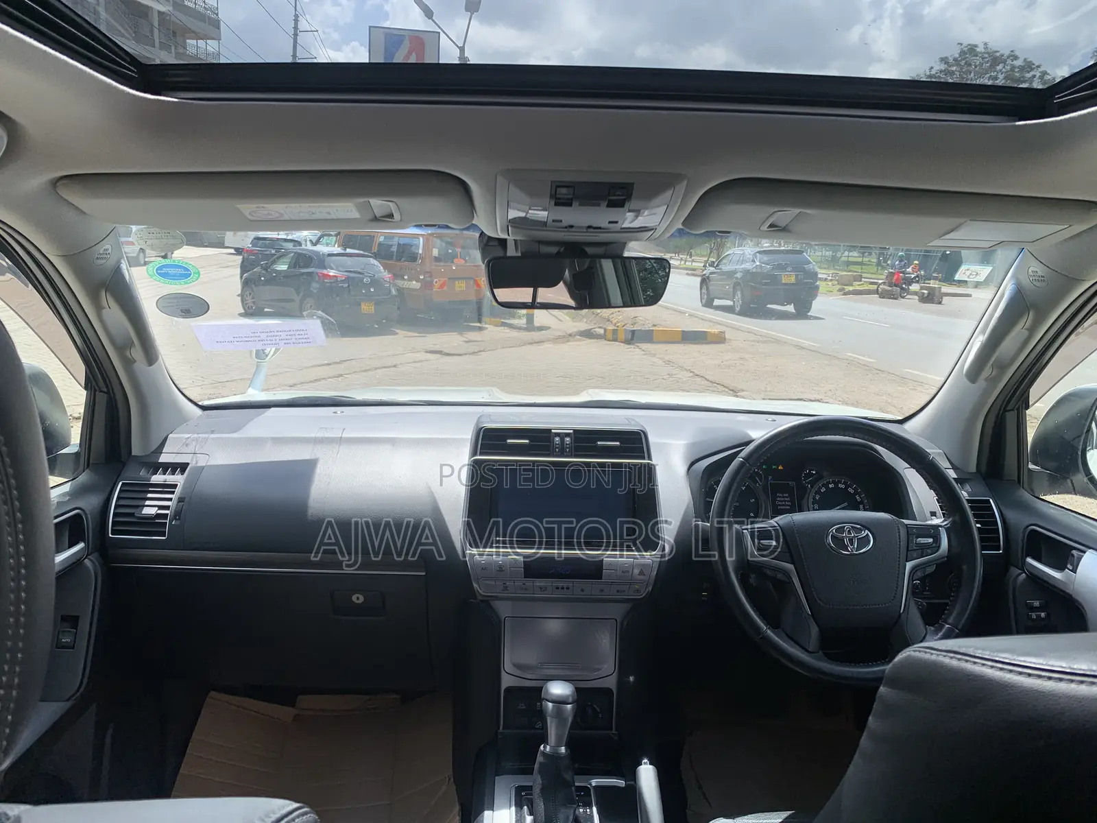 Toyota Land Cruiser Prado 2.8 2019 White