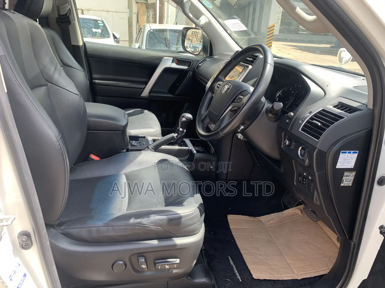 Toyota Land Cruiser Prado 2.8 2019 White