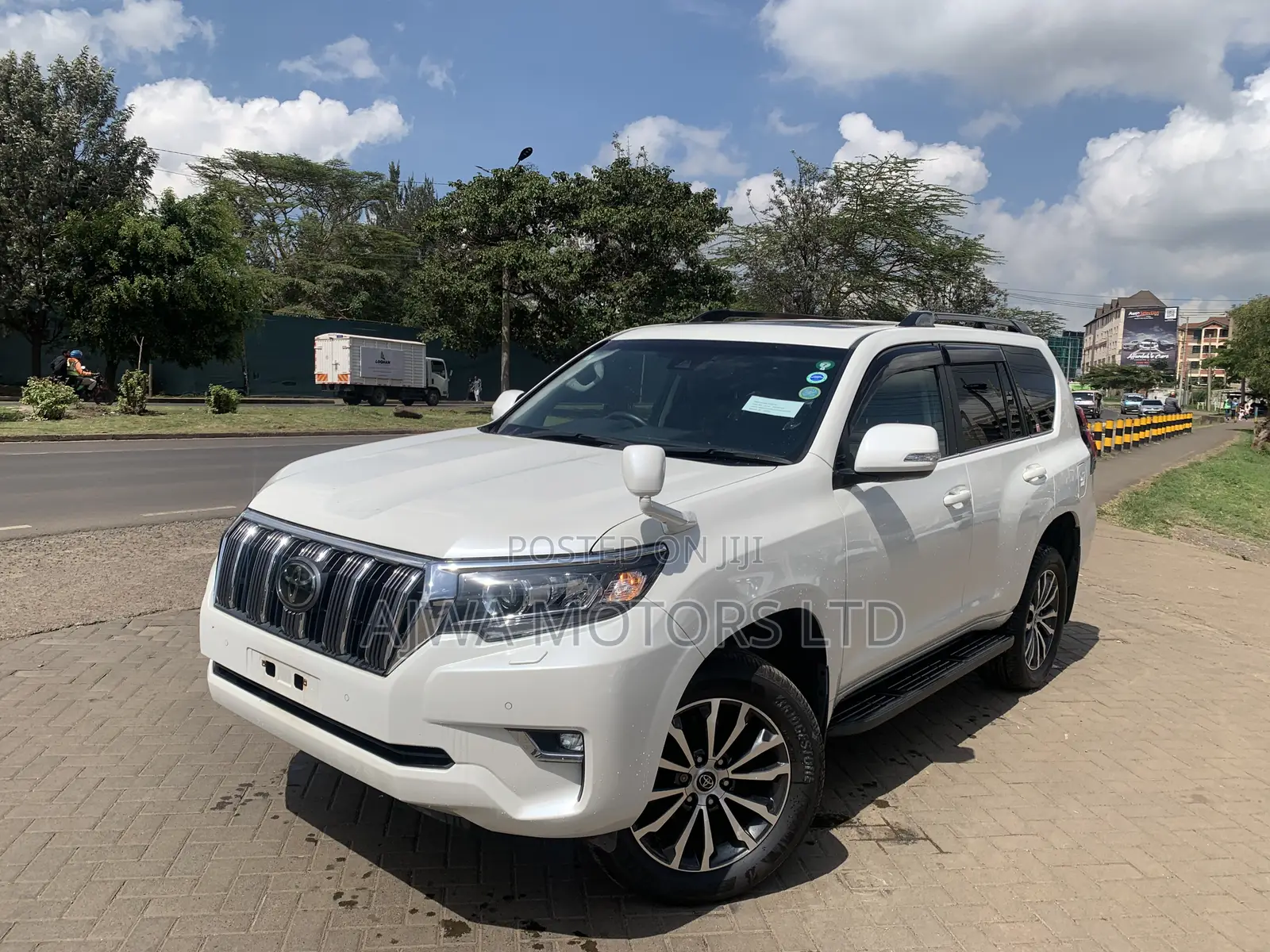 Toyota Land Cruiser Prado 2.8 2019 White