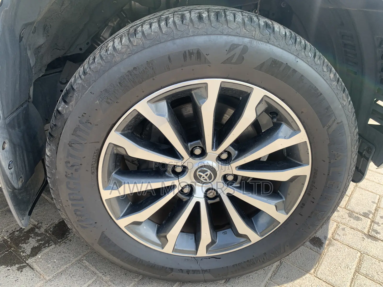 Toyota Land Cruiser Prado 2.8 2019 White