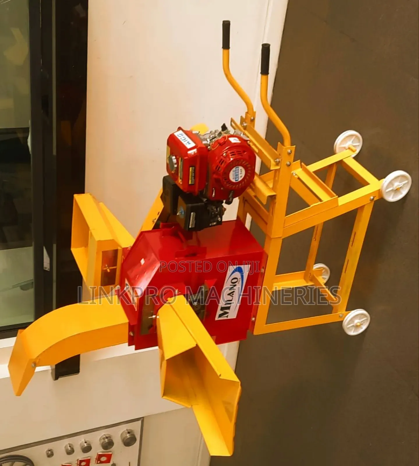 Milano Feed Chopper With 7.5hp Petrol Engine 400-500kgs Per Hour