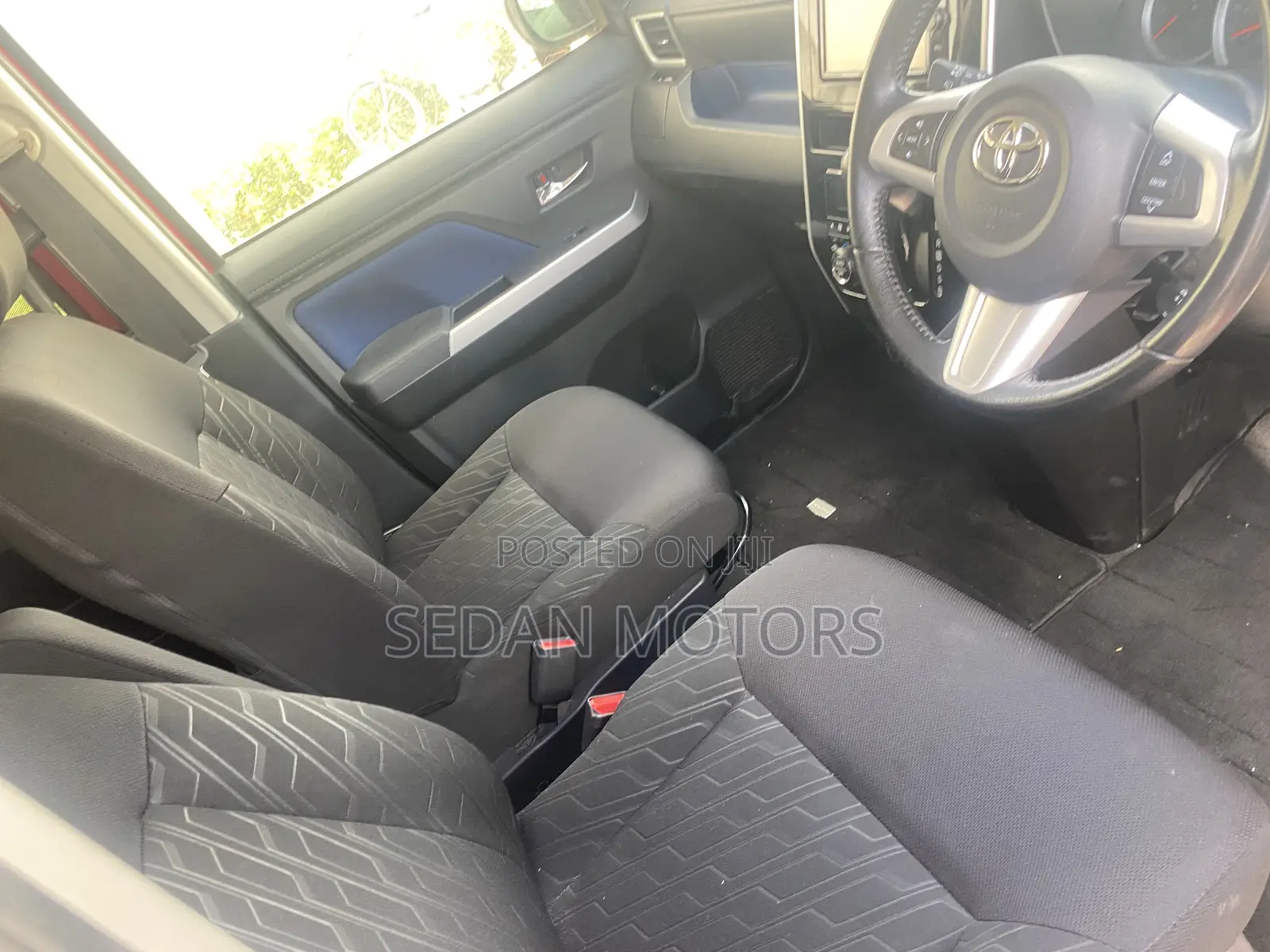Toyota Roomy 2019 Burgundy
