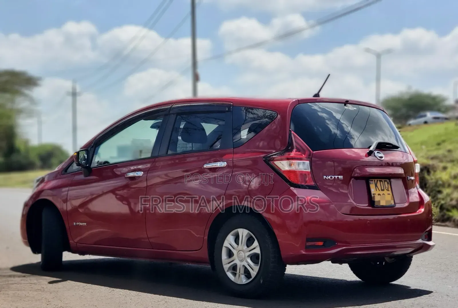 Nissan Note 2017 Red