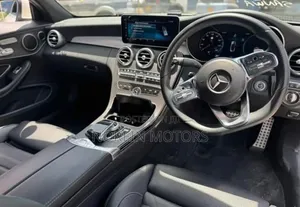 Mercedes-Benz C180 2019 Off white
