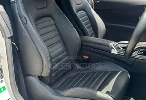 Mercedes-Benz C180 2019 Off white