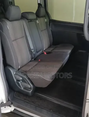 Toyota Voxy 2019 Pearl