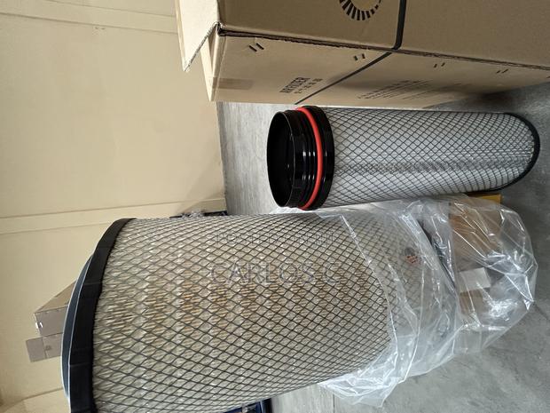 Sinotruck Nx High Quality Air Cleaner 371/380/400 - thumbnail 3