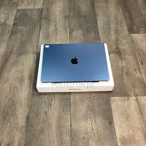Laptop Apple MacBook Air 2025 M4 15-inch 16GB Apple M4 SSD 256GB