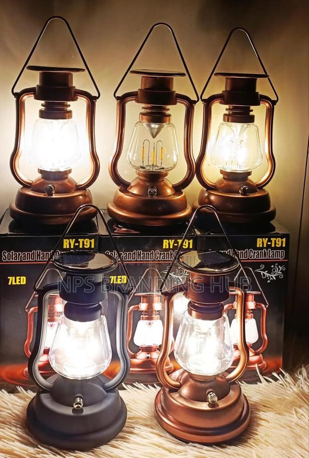 Vintage Emergency Lanterns 
Beautiful Lantern
Sen