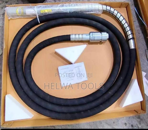 Honda Petrol Concrete Vibrator With Pocker - thumbnail 2