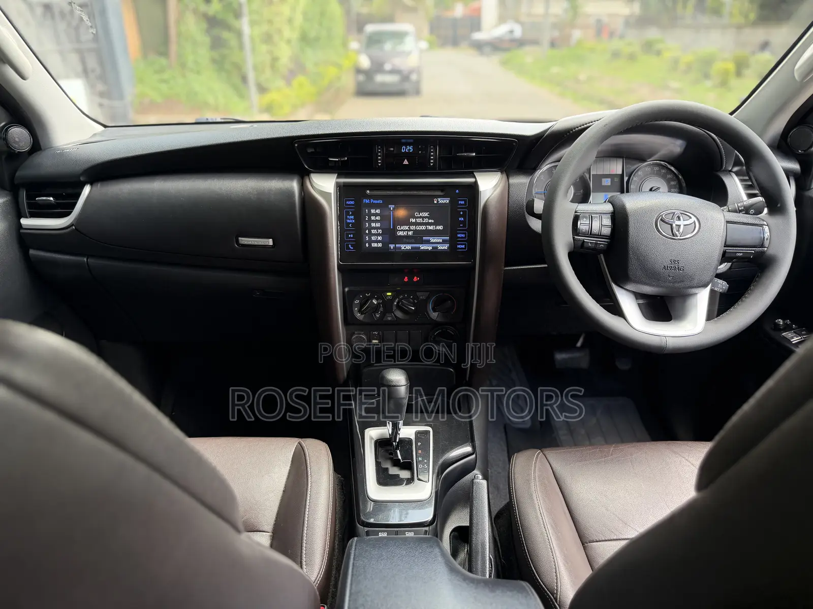 Toyota Fortuner 2.4 D AWD 2019 White