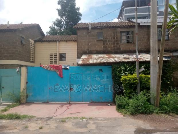 8bdrm Maisonette in Komarock Estate for sale - main view