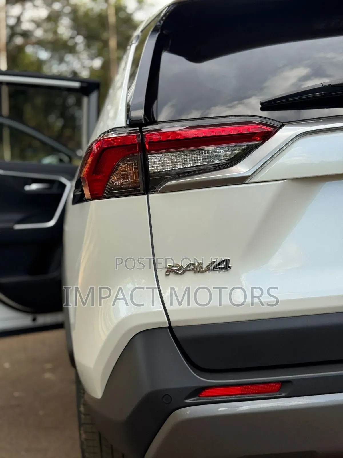 Toyota RAV4 2020 White