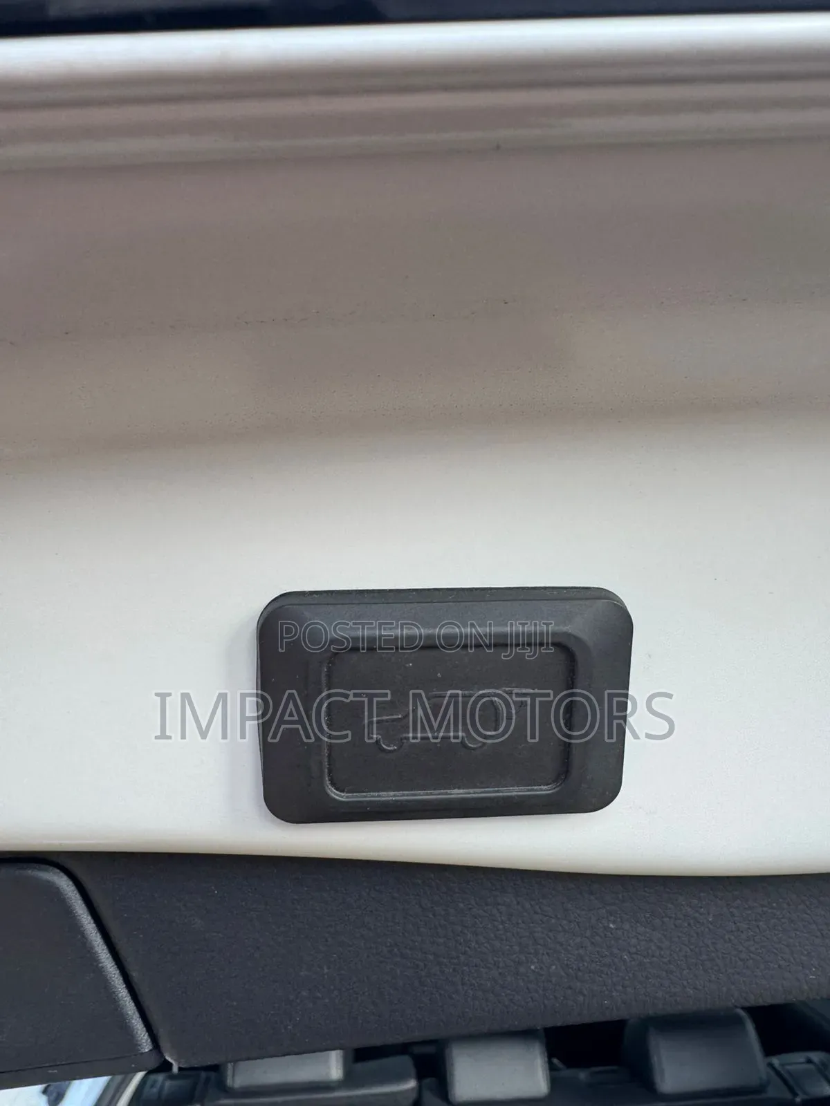 Toyota RAV4 2020 White