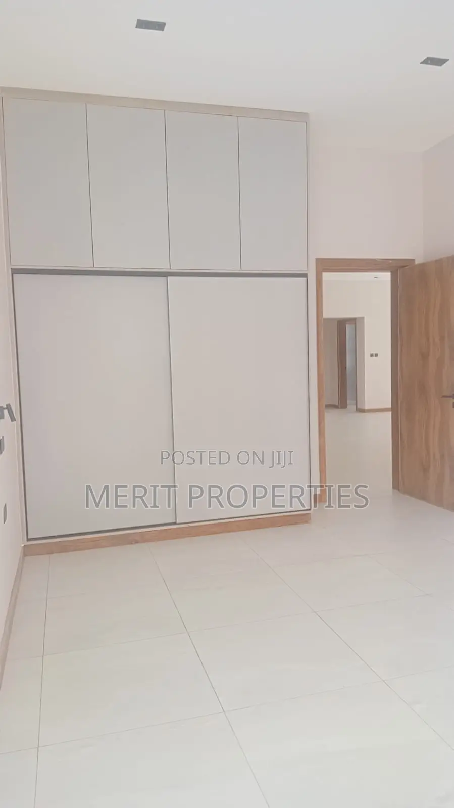 Luxurious Four Bedroom Apartment for Rent