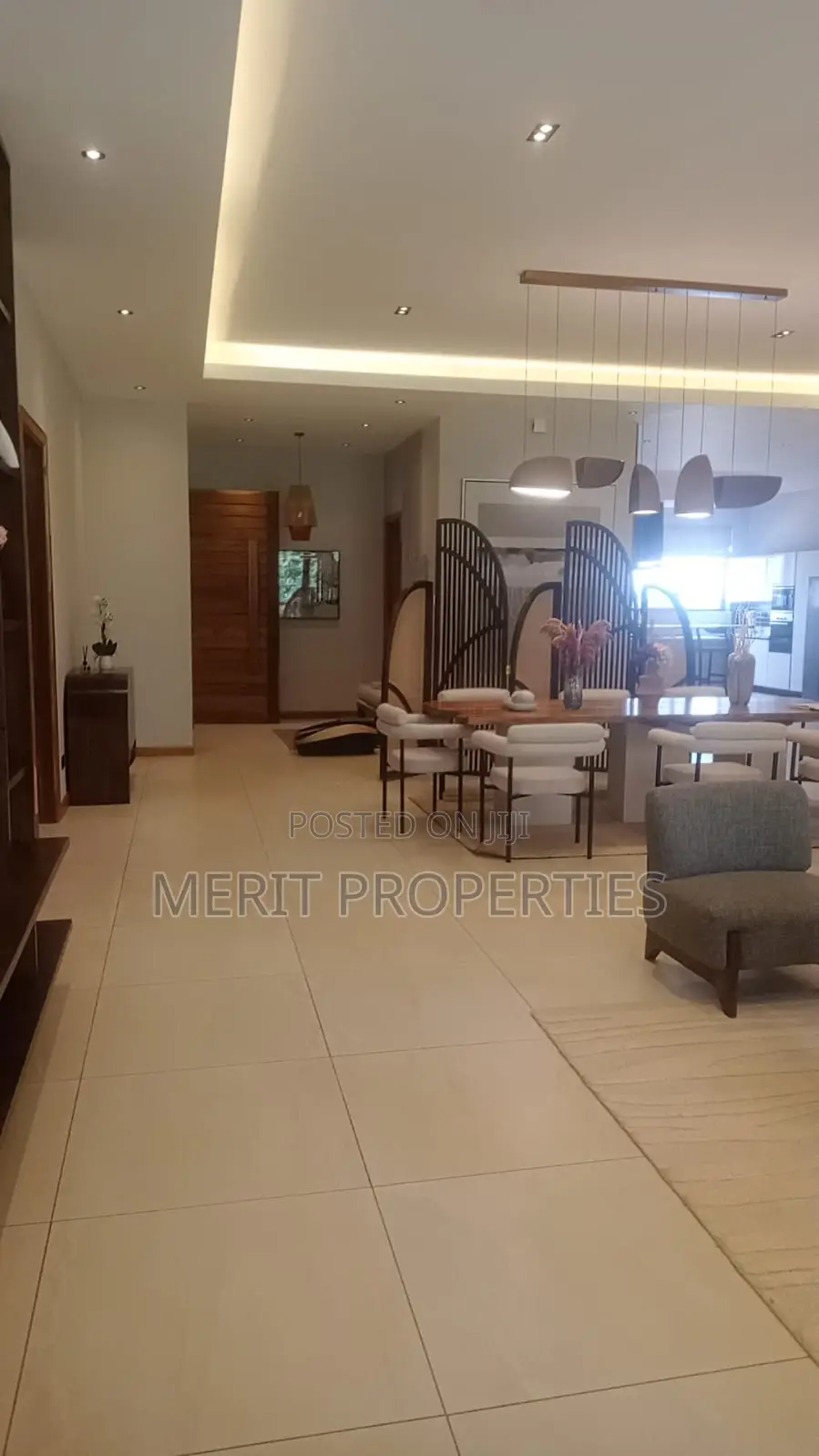 Luxurious Four Bedroom Apartment for Rent