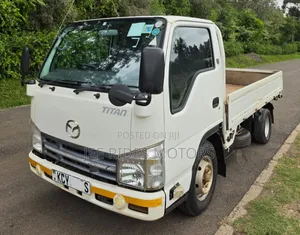Mazda Titan Dash 2010 White