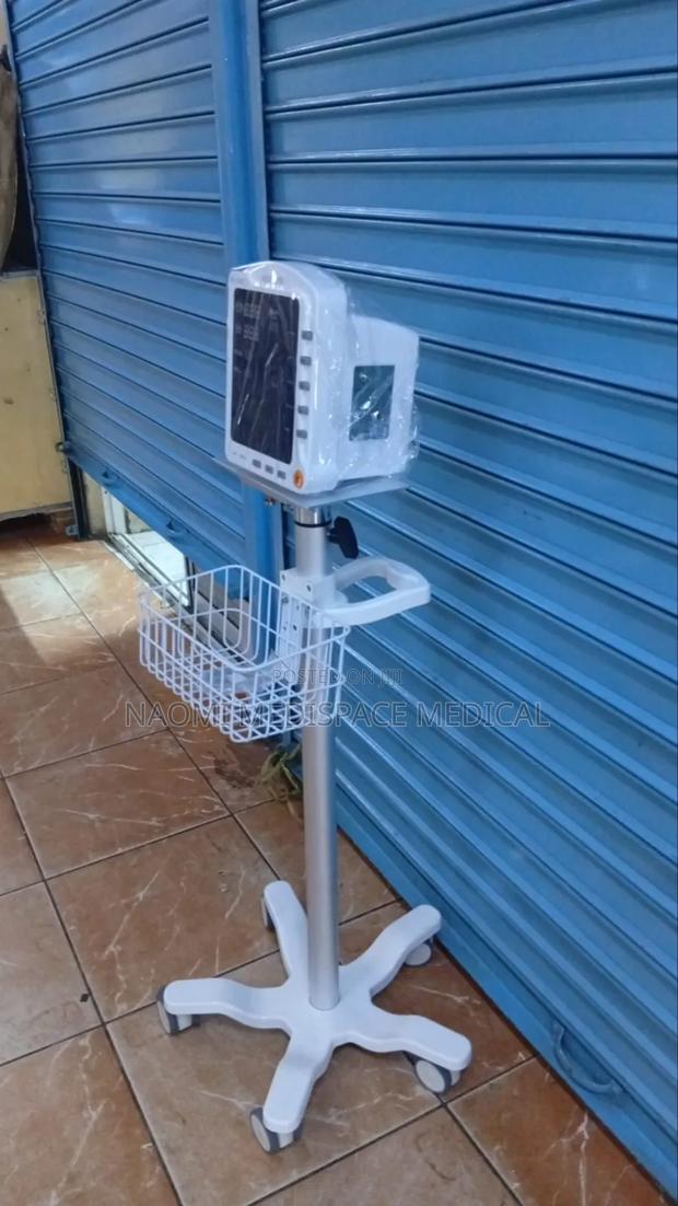 Sinomed Vital Sign Monitor With Stand - main view