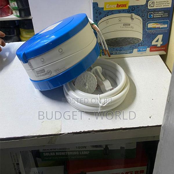 Circle 220v-240v Ac Power 4t Instant Shower Water Heater/Shower Heater