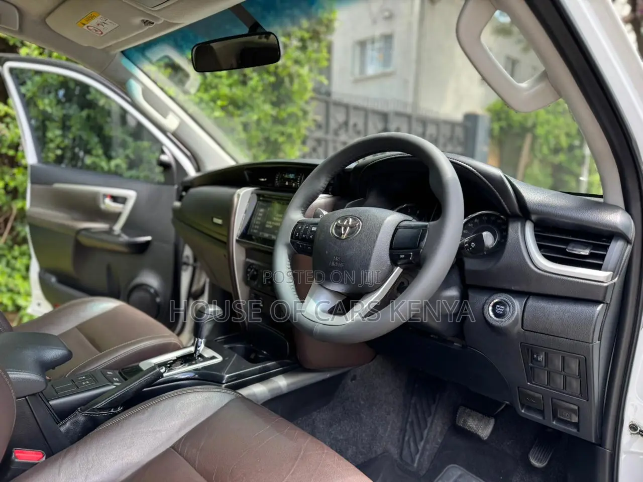 Toyota Fortuner 2019 White