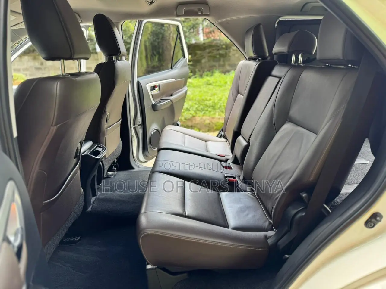 Toyota Fortuner 2019 White