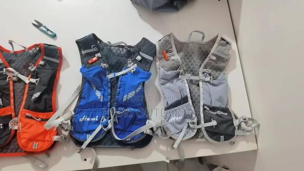 Running Vest - thumbnail 3