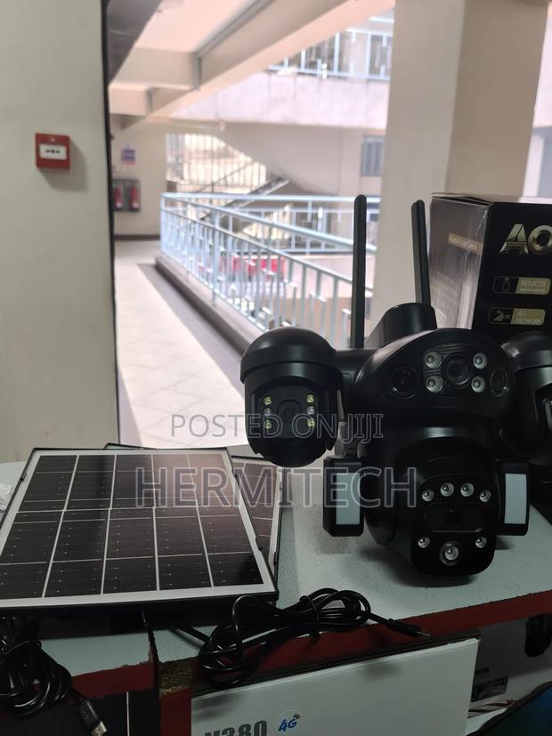 Pan-Tilt Function Quad 4lens Solar Powered 4g CCTV Build in Batteries - thumbnail 2