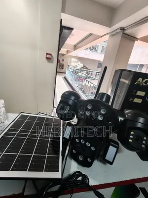 Quad Lens 4g Solar Powered CCTV With Alarm Message Push