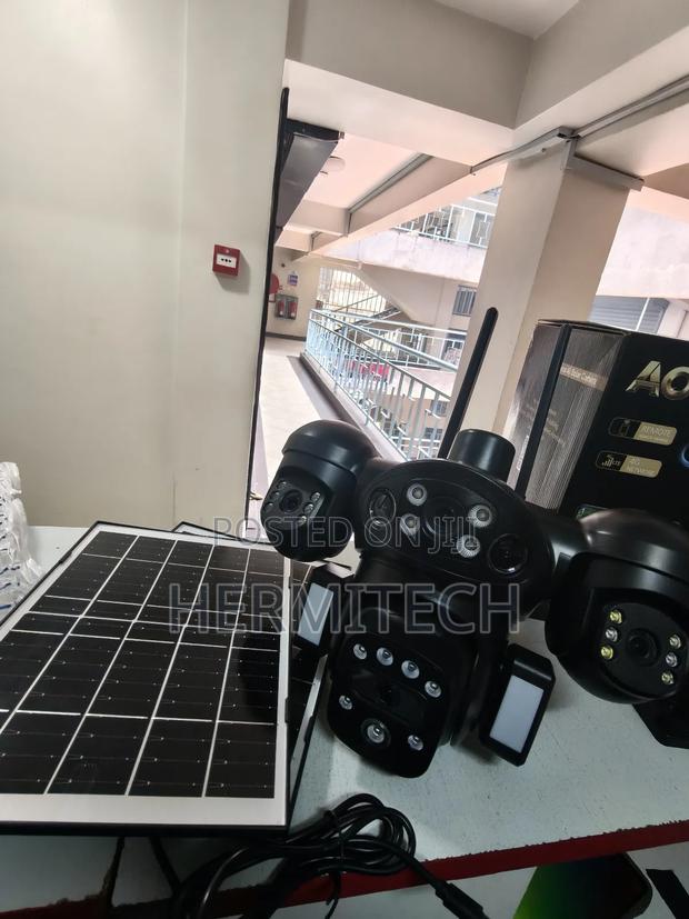 Quad Lens 4g Solar Powered CCTV With Alarm Message Push - thumbnail 2