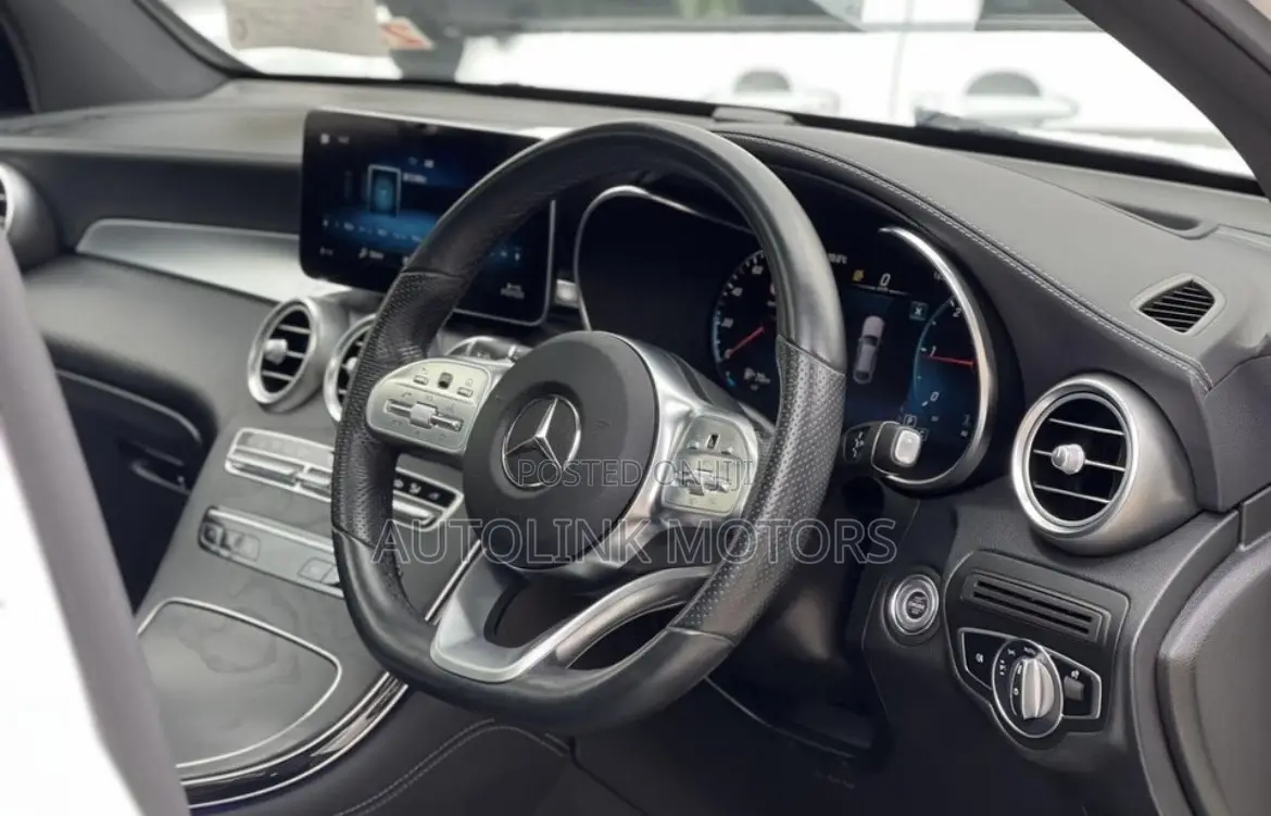 Mercedes-Benz GLC-Class 2019 White