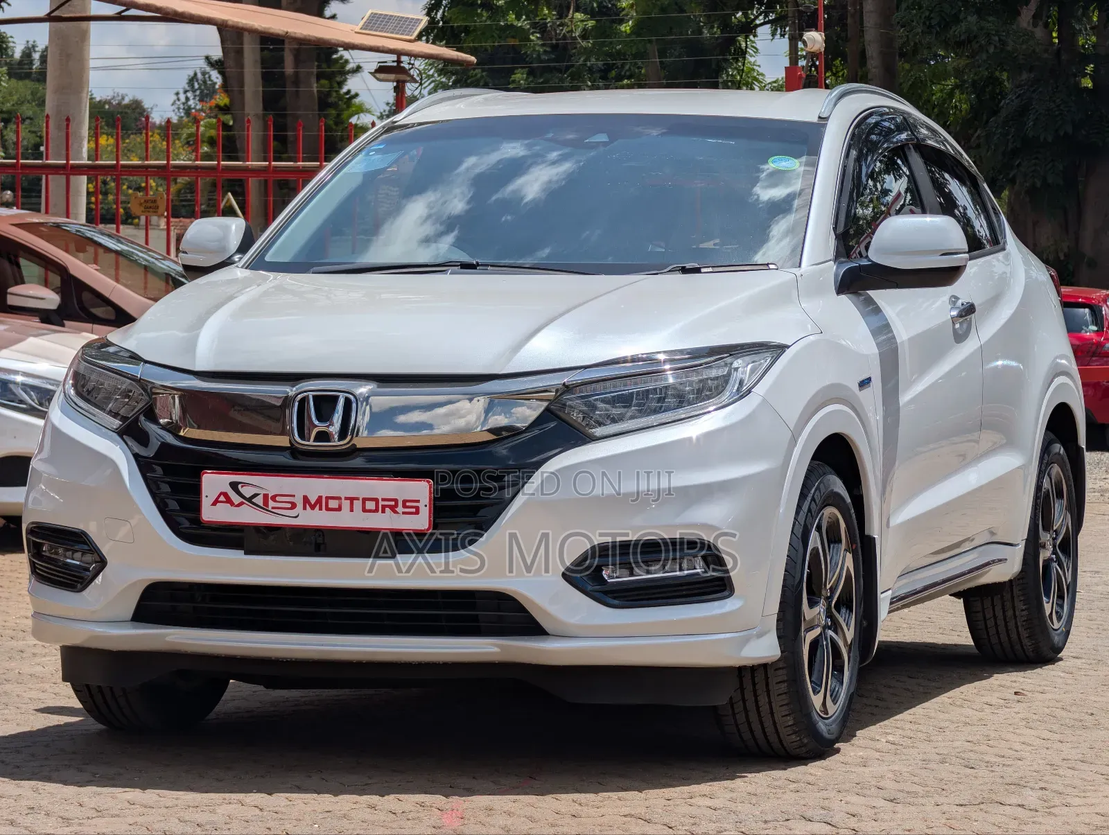 Honda Vezel 1.5 Hybrid 2WD 2019 White