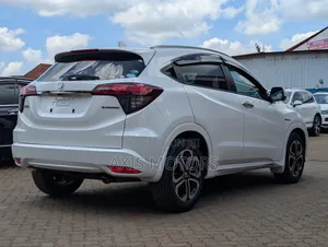 Honda Vezel 1.5 Hybrid 2WD 2019 White