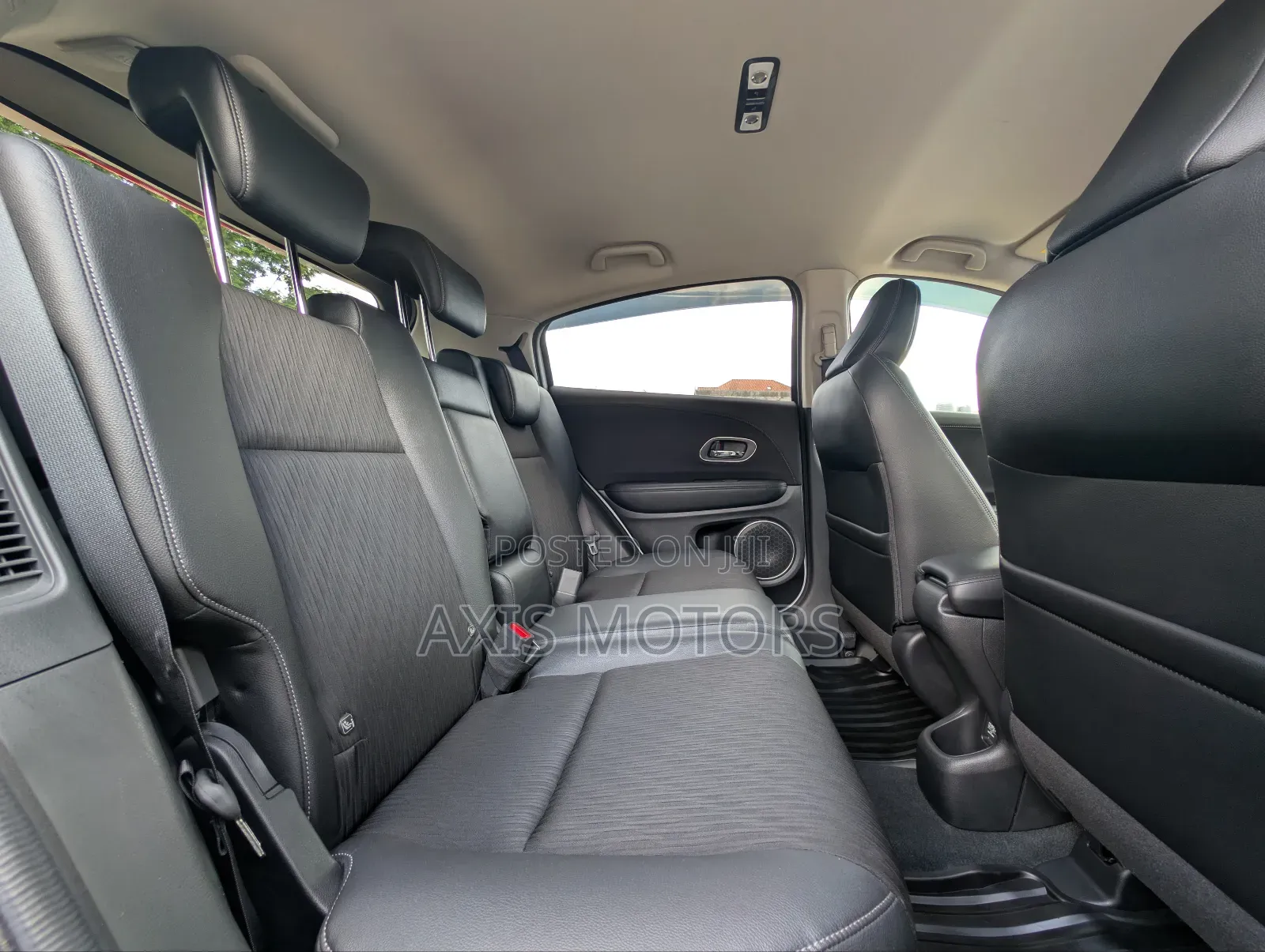 Honda Vezel 1.5 Hybrid 2WD 2019 White