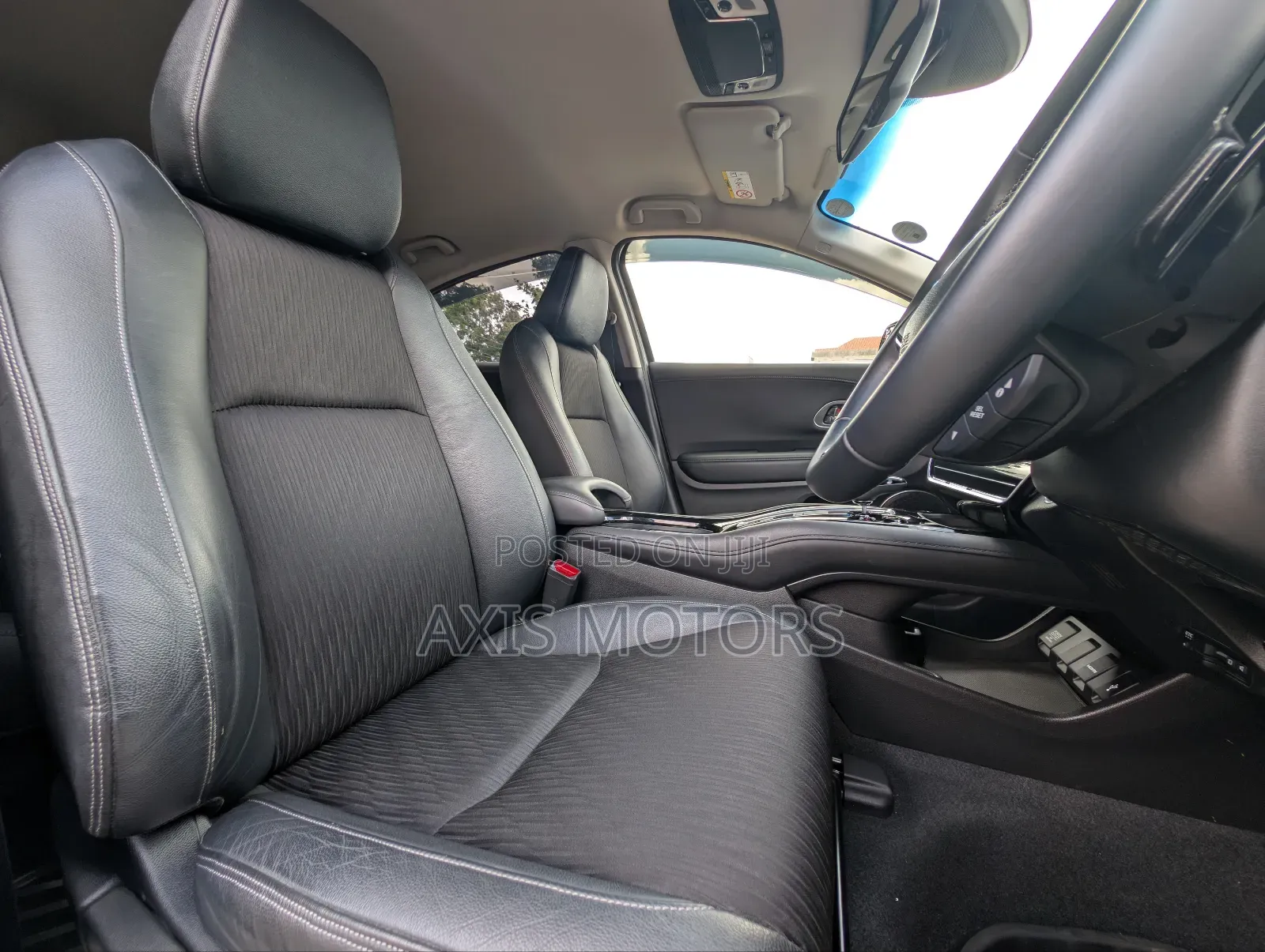 Honda Vezel 1.5 Hybrid 2WD 2019 White