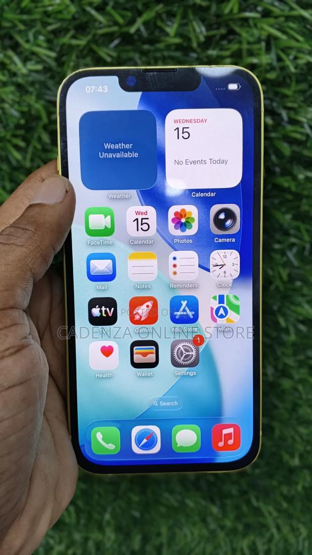 Apple iPhone 14 256 GB Yellow - thumbnail 2
