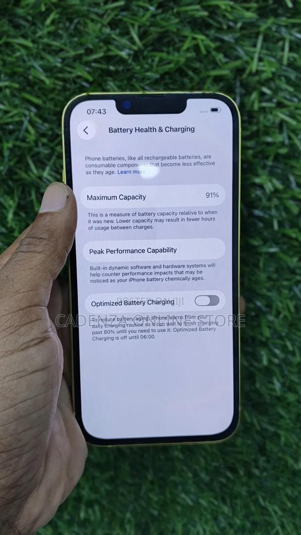 Apple iPhone 14 256 GB Yellow - thumbnail 3